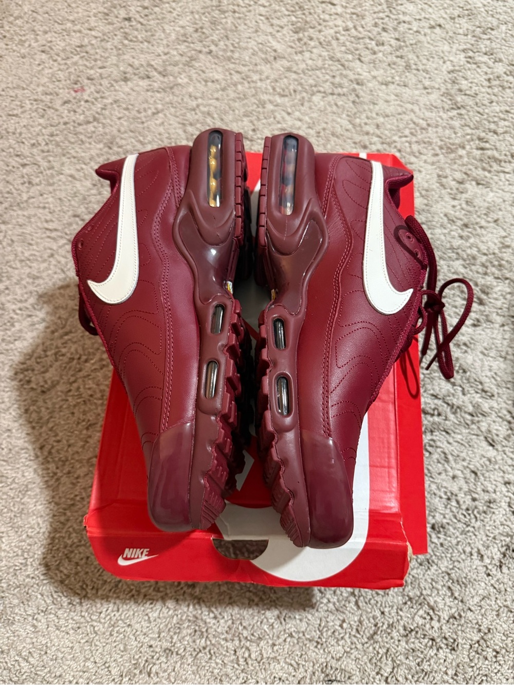 Nike Air Max Plus Team Red - Picture 4 of 7
